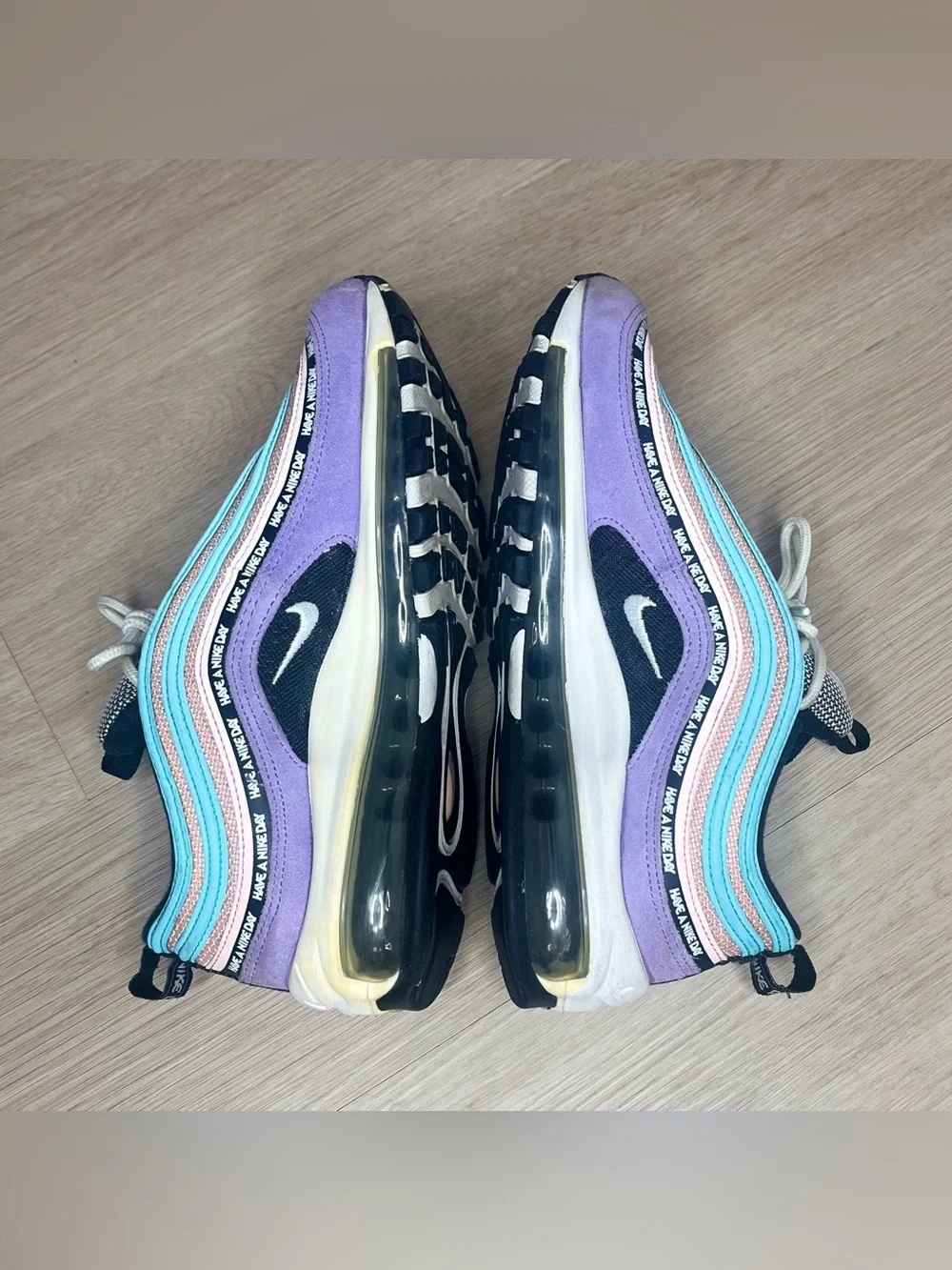 Nike Air Max 97 in Lavender, Teal & Cream Size 6 Youth